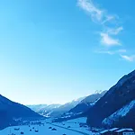 Tyrol 4*