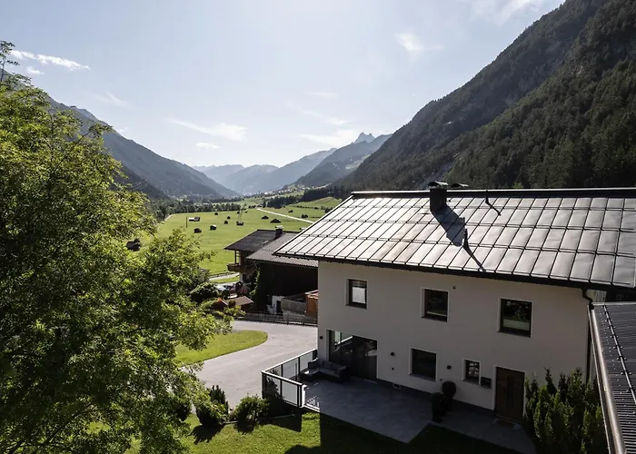 بيت ضيافة Tyrol 4*