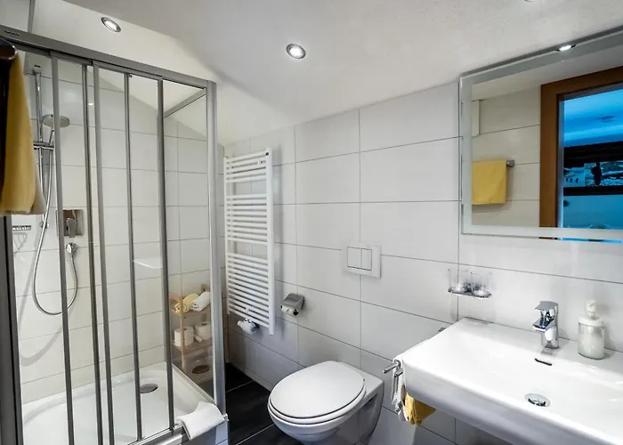 Tyrol بيت ضيافة