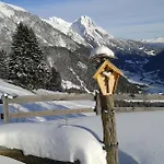 게스트하우스 Tyrol 4*